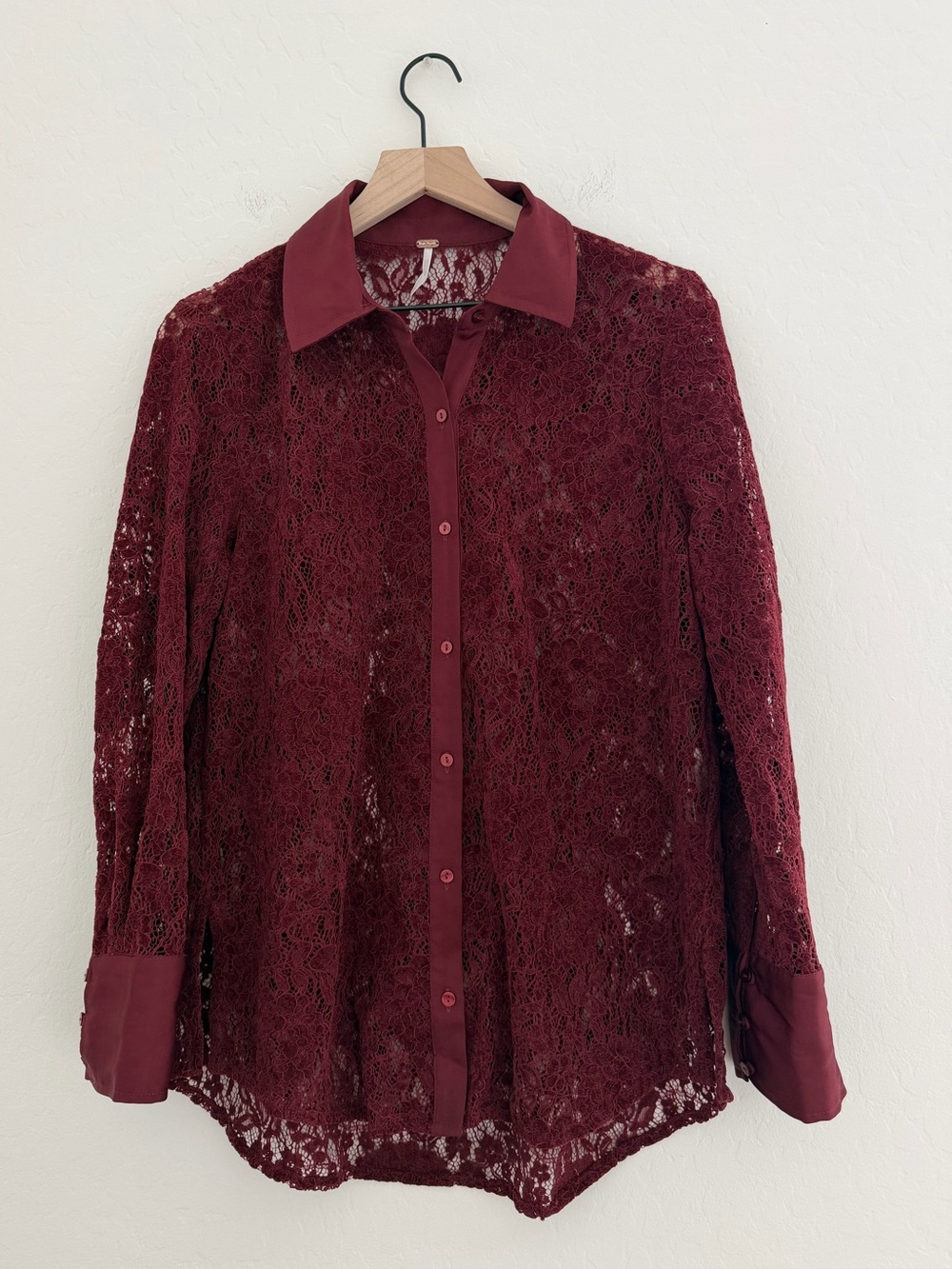 FREE PEOPLE FAITH BUTTONDOWN -
CABERNET size XS - Picture 5 of 11